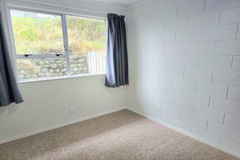 Photo of property in 25a Manor Drive, Stokes Valley, Lower Hutt, 5019
