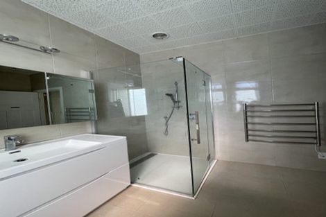 Photo of property in 105 Campbell Road, One Tree Hill, Auckland, 1061