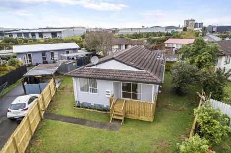 Photo of property in 1/18 Trimdon Street, Randwick Park, Auckland, 2105