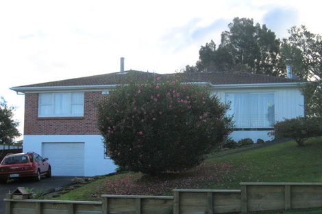 Photo of property in 17 Crompton Road, Massey, Auckland, 0614