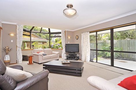 Photo of property in 1 Wincanton Place, Awapuni, Palmerston North, 4412