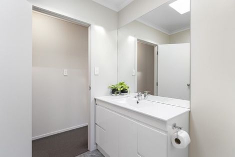 Photo of property in 4 Silich Street, Acacia Bay, Taupo, 3330