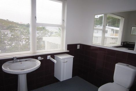 Photo of property in 2 Foyle Street, Island Bay, Wellington, 6023