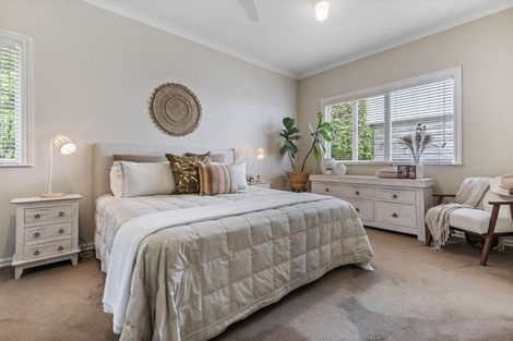 Photo of property in 47 Waipuia Place, Greenhithe, Auckland, 0632