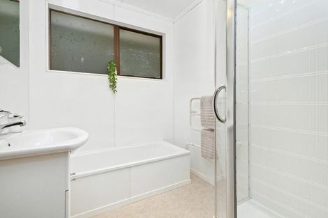 Photo of property in 49 Woodman Drive, Tawa, Wellington, 5028