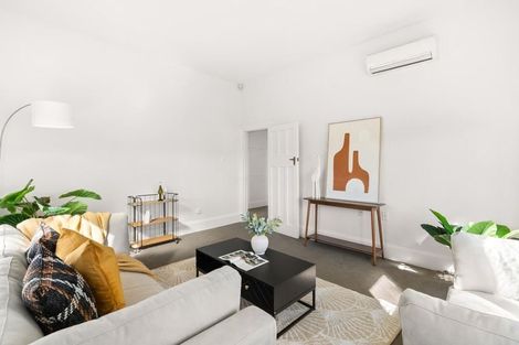 Photo of property in 102 Simeon Street, Spreydon, Christchurch, 8024