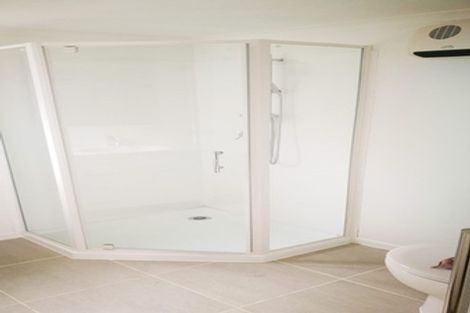 Photo of property in 59 Kemp Road, Massey, Auckland, 0614