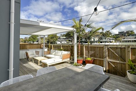 Photo of property in 94e Bay Street, Red Beach, 0932