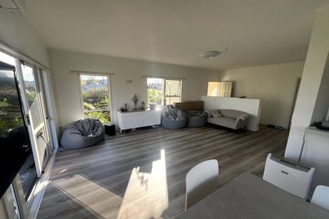 Photo of property in 1/3 Exmouth Road, Northcote, Auckland, 0627