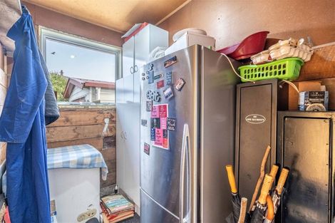 Photo of property in 1 Crombie Street, Gore, 9710