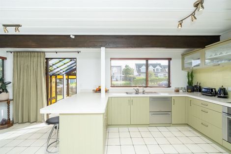 Photo of property in 92 Glen Lynne Avenue, Queenwood, Hamilton, 3210