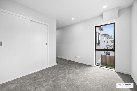 Photo of property in 40d Trentham Road, Papakura, 2110