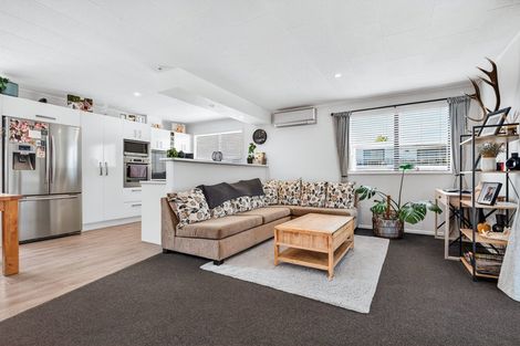 Photo of property in 60 Grace Crescent, Richmond Heights, Taupo, 3330