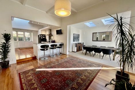 Photo of property in 7 Paisley Terrace, Karori, Wellington, 6012