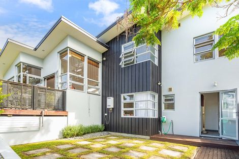 Photo of property in 40 Kittiwake Drive, Schnapper Rock, Auckland, 0632