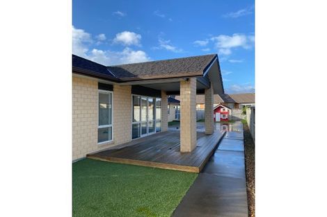 Photo of property in 24 Arista Way, Rototuna North, Hamilton, 3210