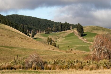 Photo of property in 125-127 Bell Road, Waiwhetu, Lower Hutt, 5010