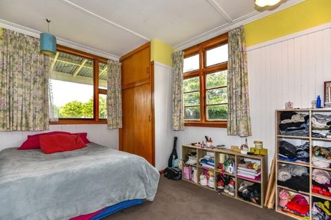 Photo of property in 13 Cliff Street, Coalgate, 7673