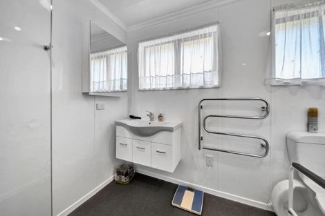 Photo of property in 48 Wilson Street, Hawera, 4610