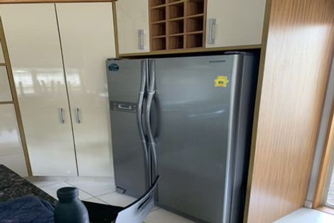 Photo of property in 14 Kaseng Place, East Tamaki Heights, Auckland, 2016