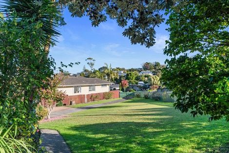 Photo of property in 29 Sequoia Place, Sunnynook, Auckland, 0620