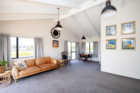 Photo of property in 59 Pipiroa Road, Ngatea, 3503