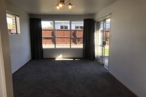 Photo of property in 2/9 Lagan Street, Belfast, Christchurch, 8051