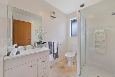 Photo of property in 115 Somerfield Street, Somerfield, Christchurch, 8024