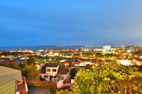 Photo of property in 59 West Hoe Heights, Orewa, 0931