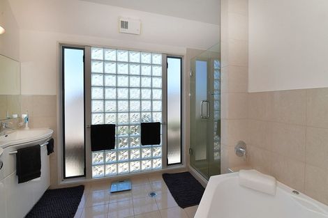 Photo of property in 44 Marellen Drive, Red Beach, 0932