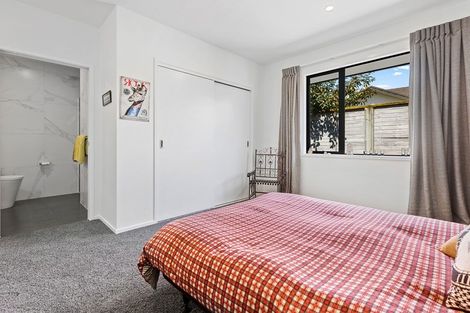 Photo of property in 49b Links Drive, Waiwhakaiho, New Plymouth, 4312