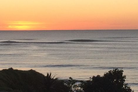 Photo of property in 1 Tiromoana Crescent, Bell Block, New Plymouth, 4312