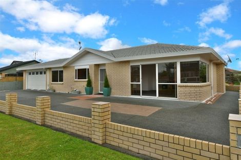 Photo of property in 10a Alice Avenue, Orewa, 0931