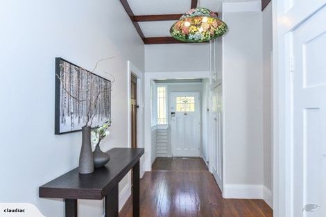 Photo of property in 20 Evans Road, Glen Eden, Auckland, 0602