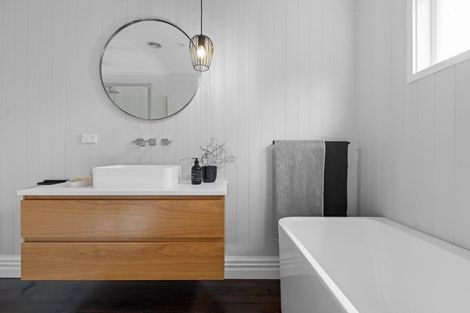 Photo of property in 10 Mcvay Street, Napier South, Napier, 4110