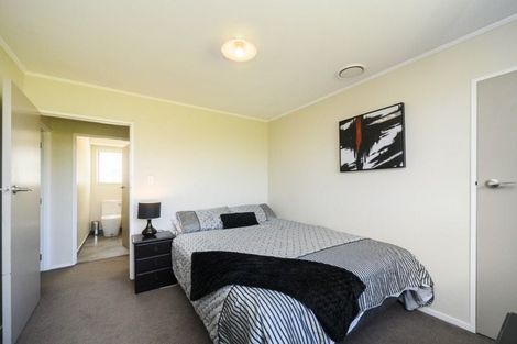 Photo of property in 20 Leander Place, Milson, Palmerston North, 4414