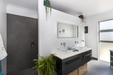 Photo of property in 61 Edgewater Place, Rarangi, Blenheim, 7273