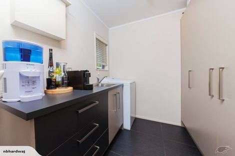 Photo of property in 18 Garton Drive, Massey, Auckland, 0614