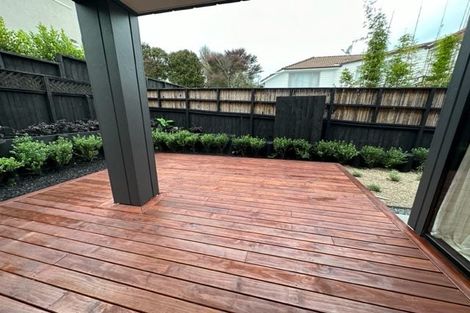 Photo of property in 8d Ringwood Street, Torbay, Auckland, 0630