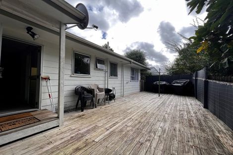 Photo of property in 1/27 Midgley Road, West Harbour, Auckland, 0618