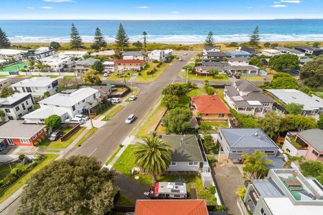 Photo of property in 15 Sutherland Avenue, Mount Maunganui, 3116