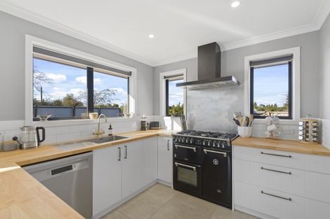 Photo of property in 24 King Street, Coalgate, 7673