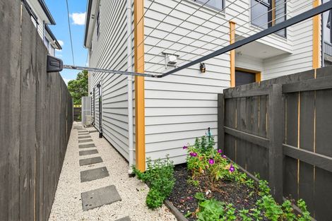 Photo of property in 85b Raglan Street, Mangere East, Auckland, 2024