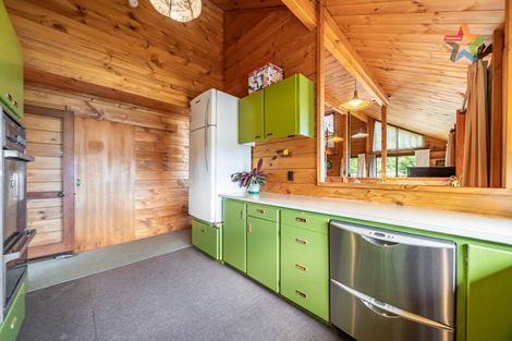 Photo of property in 321 Marine Drive, York Bay, Lower Hutt, 5013