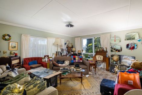 Photo of property in 32 Queens Road, Glen Avon, New Plymouth, 4312