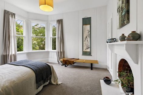 Photo of property in 26 Melbourne Road, Island Bay, Wellington, 6023