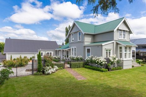 Photo of property in 16 Lee Street, Blenheim, 7201