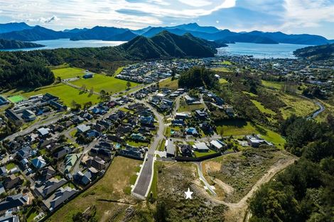 Photo of property in 6 Raukura Rise, Picton, 7220
