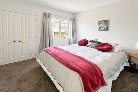 Photo of property in 14 Elmslie Grove, Halswell, Christchurch, 8025