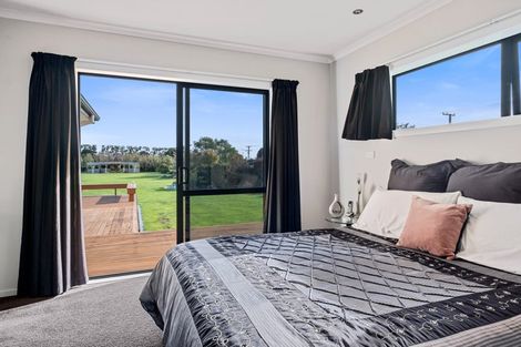 Photo of property in 2 Joll Street, Waitara, 4383